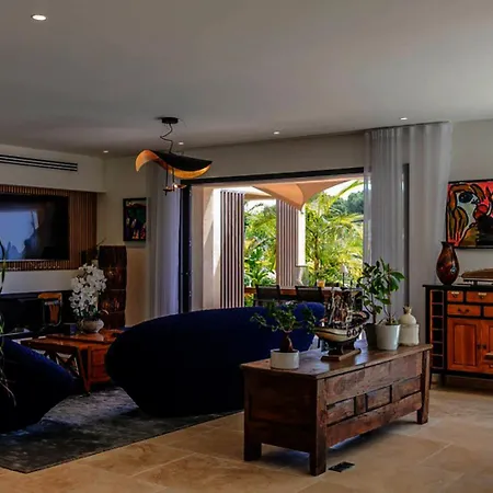 Apartment Private Luxury Minutes From The *